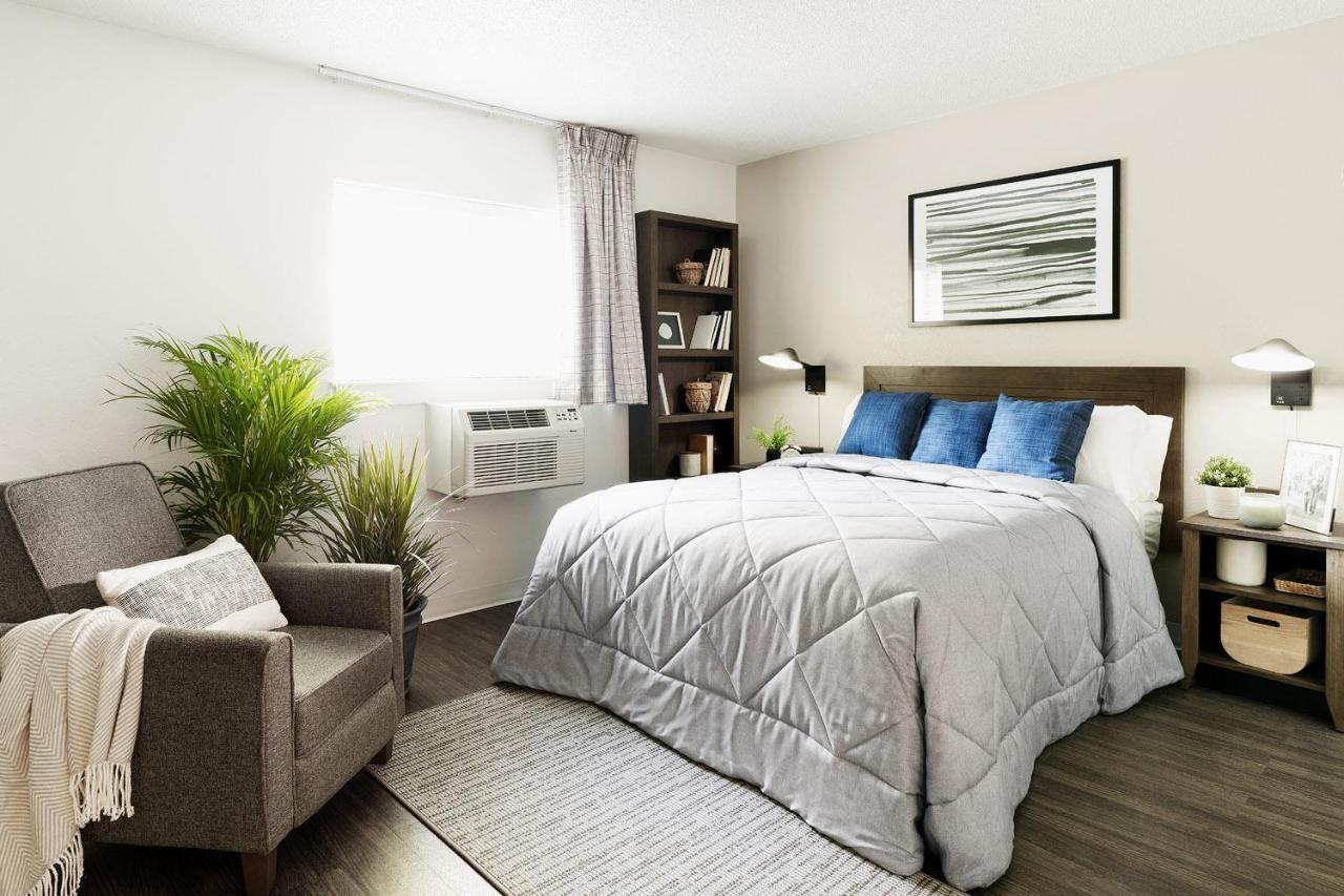 Intown Suites Extended Stay Richmond Va - Мидлотиан Екстериор снимка